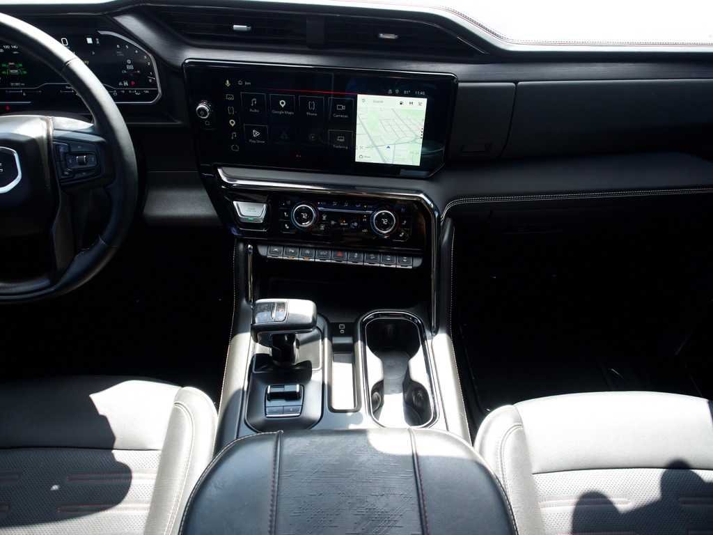 Used 2023 ONYX BLACK GMC AT4X image 22