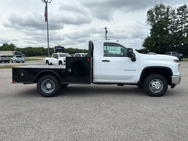 New 2026 Summit White Chevrolet Work Truck image 8