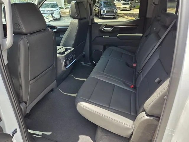 2026 GMC Sierra 1500 SLT - Photo 6