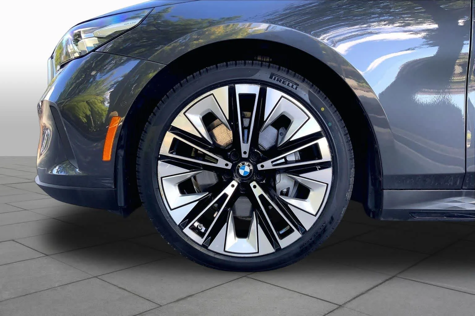 Certified Used 2024 Dark Graphite Metallic BMW 540i xDrive image 10