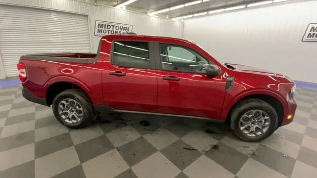 New 2026 Ruby Red Metallic Tinted Clearcoat Ford XLT image 9