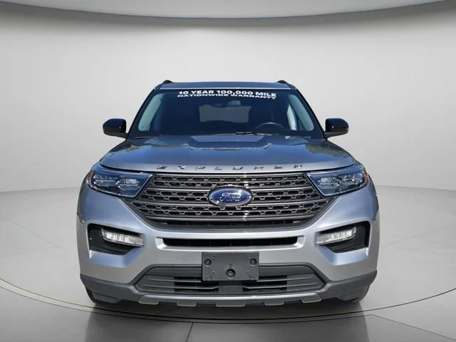 Used 2023 Silver Ford XLT image 4