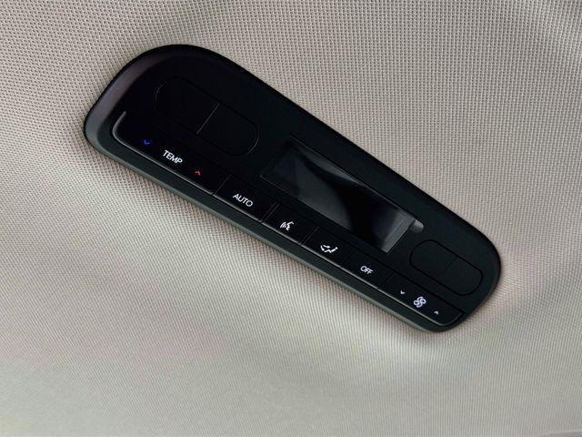 New 2026 White Hyundai Blue SEL 7P image 35