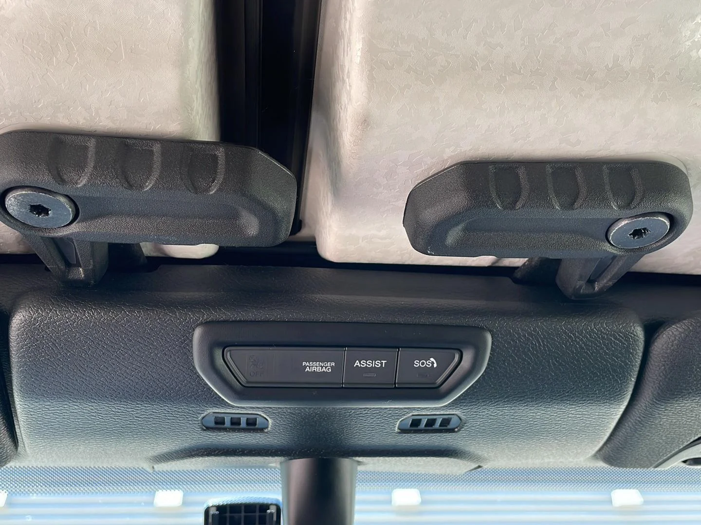 Used 2023 Black Clearcoat Jeep High Altitude image 19