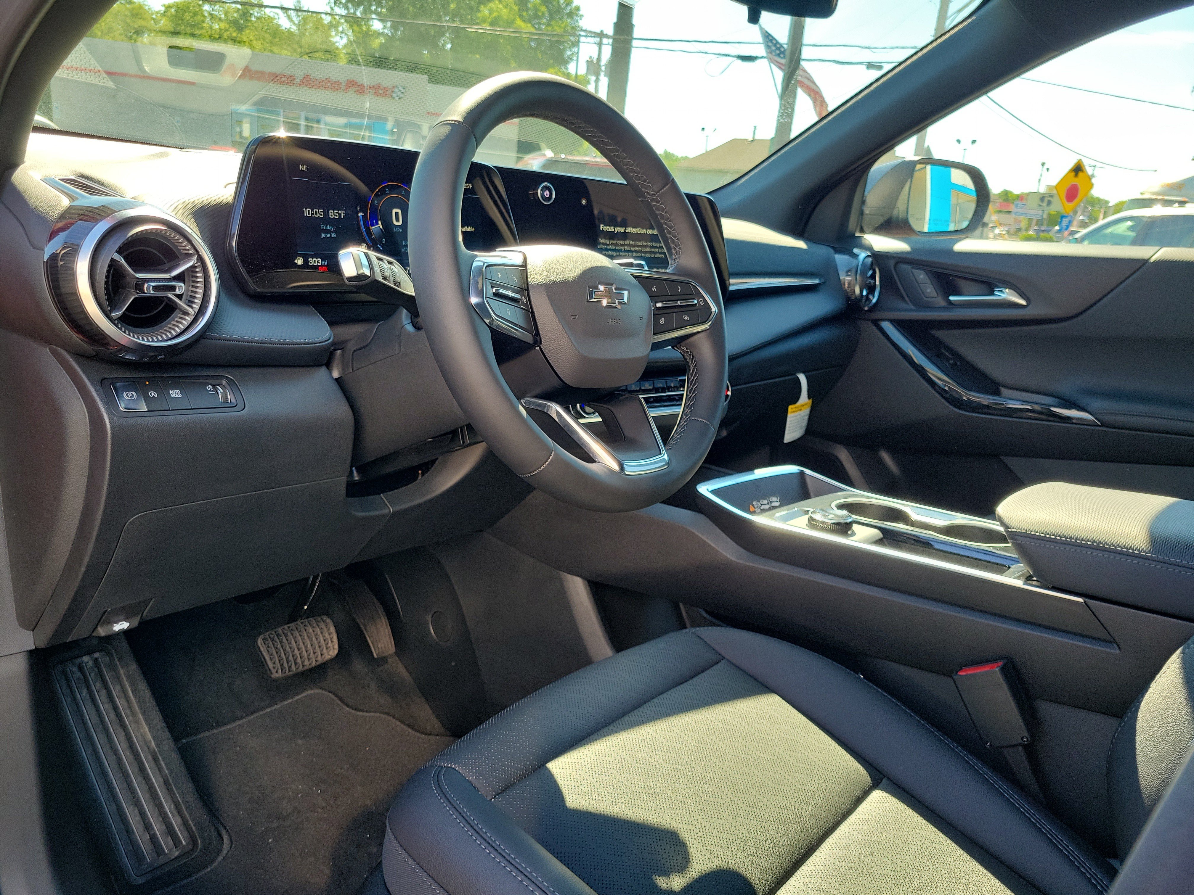2026 Chevrolet Equinox LT - Photo 19