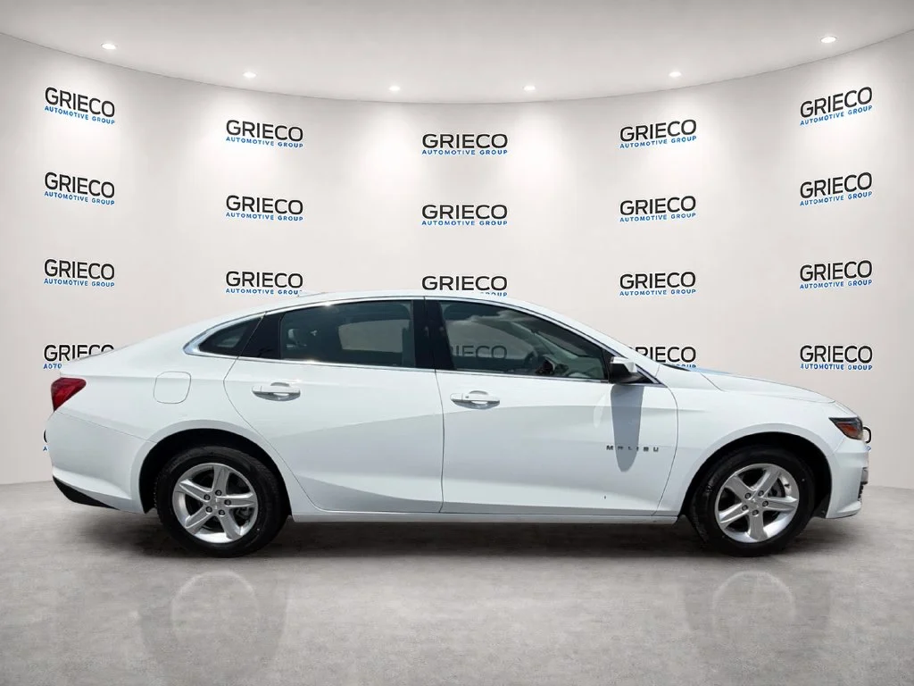 Used 2024 White Chevrolet LT image 8