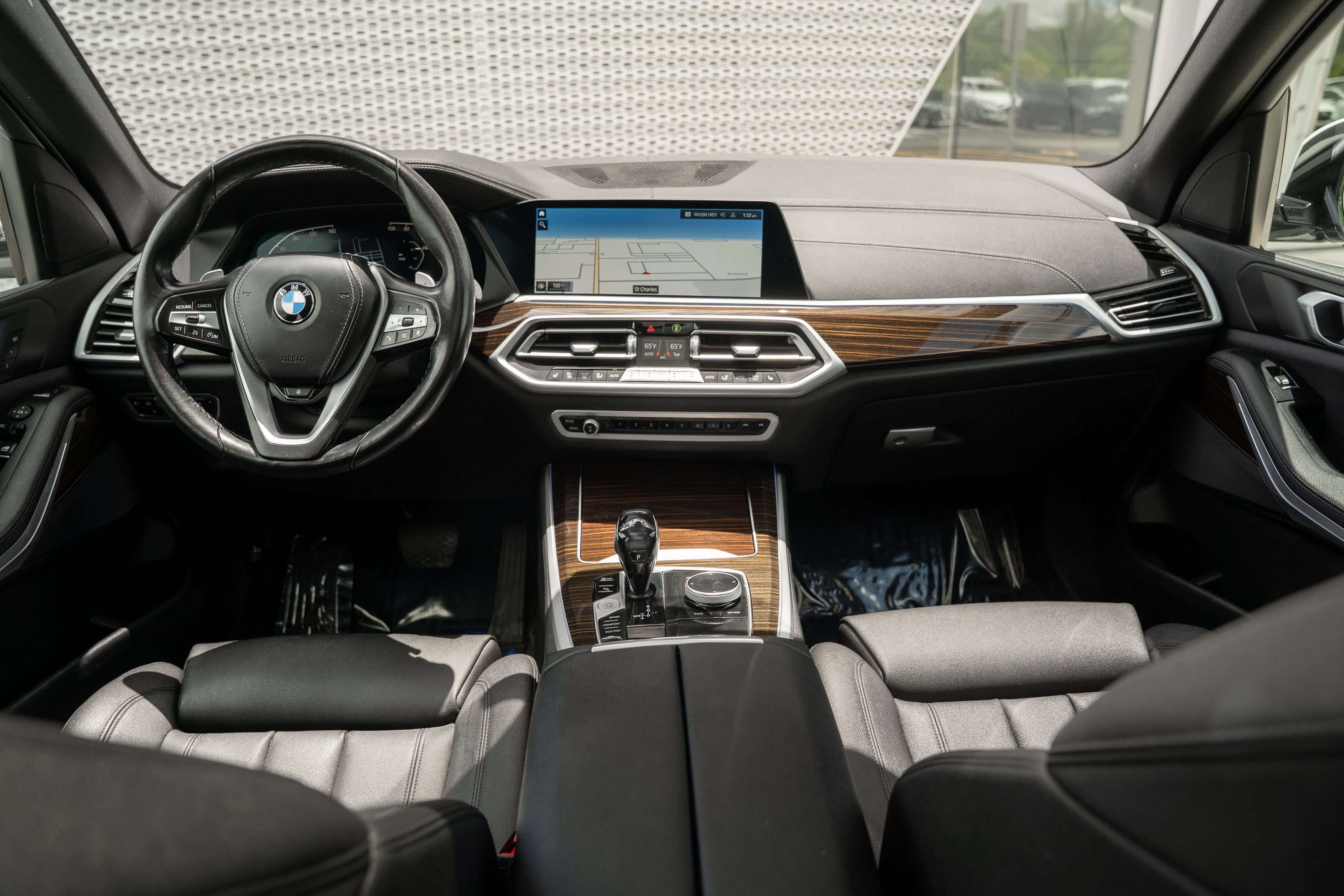 Used 2021 Alpine White BMW xDrive40i image 8