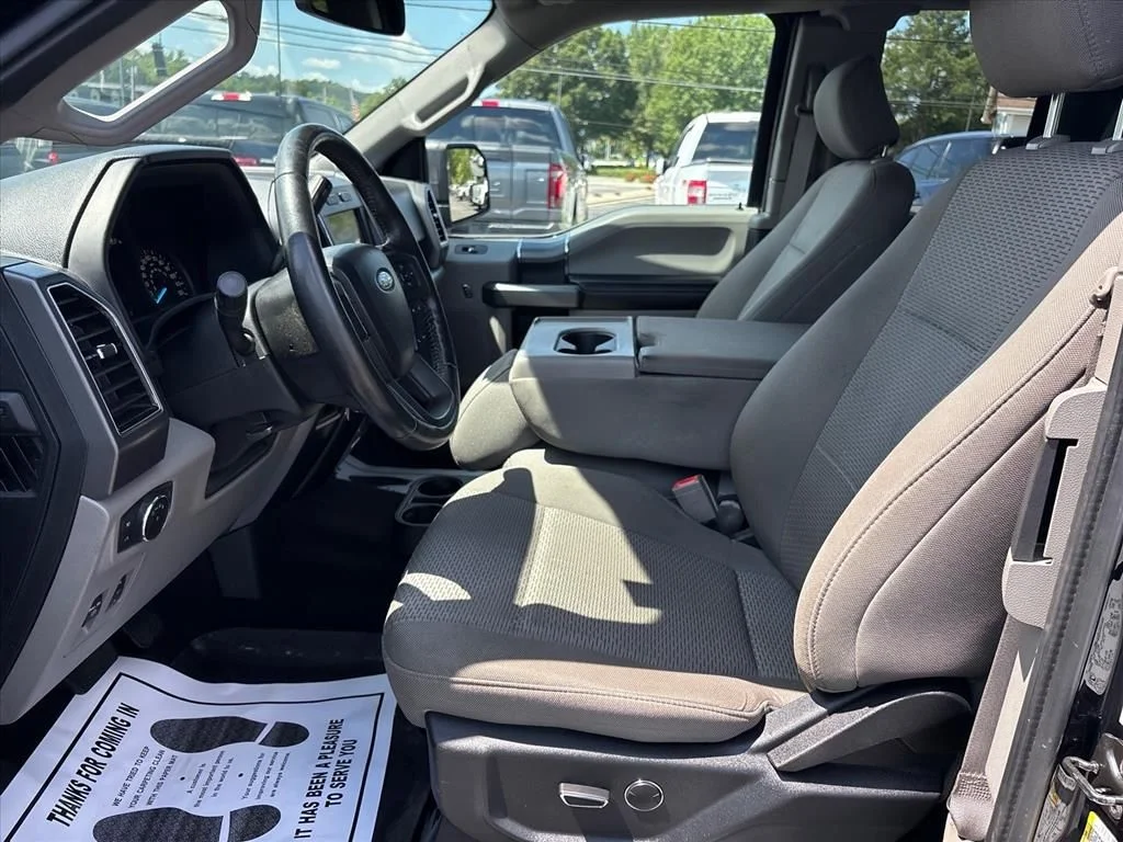 Used 2018 Black Ford XLT image 24