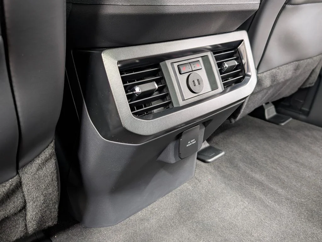 New 2026 Agate Black Metallic Ford F-350® Platinum® image 18