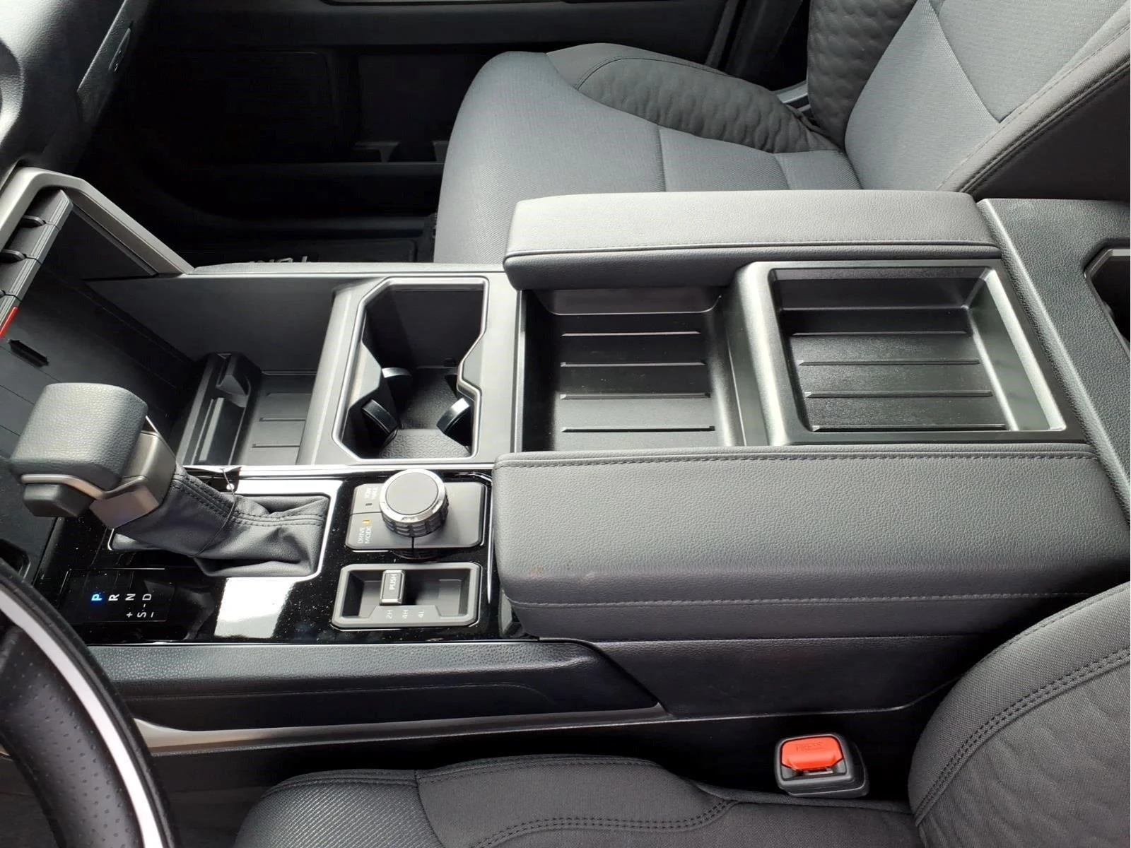New 2026 Magnetic Gray Metallic Toyota SR5 image 22
