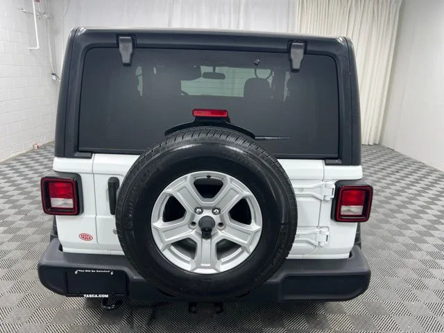 Used 2020 White Jeep Sport S image 7