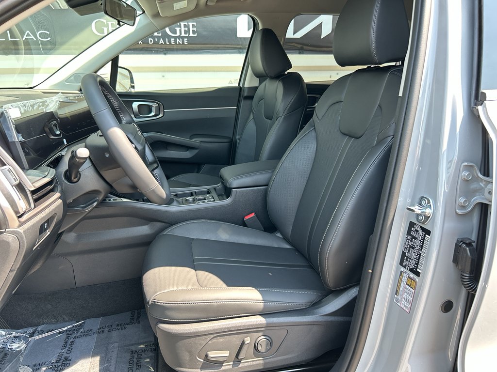 New 2026 Wolf Gray Kia S image 11