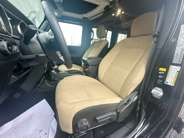 Used 2023 Black Jeep Sahara image 14