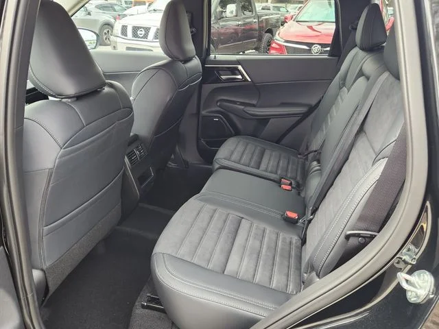 New 2026 Black Mitsubishi SE 1.5T 2WD image 6