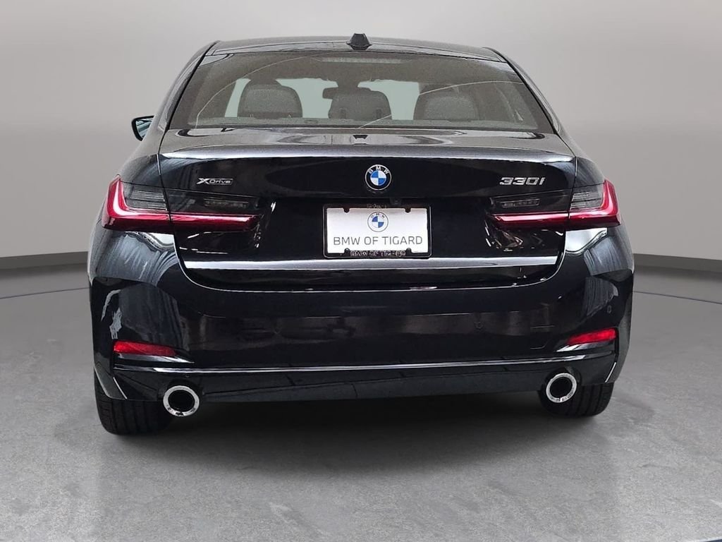 Used 2023 Black Sapphire Metallic BMW 330i xDrive image 7