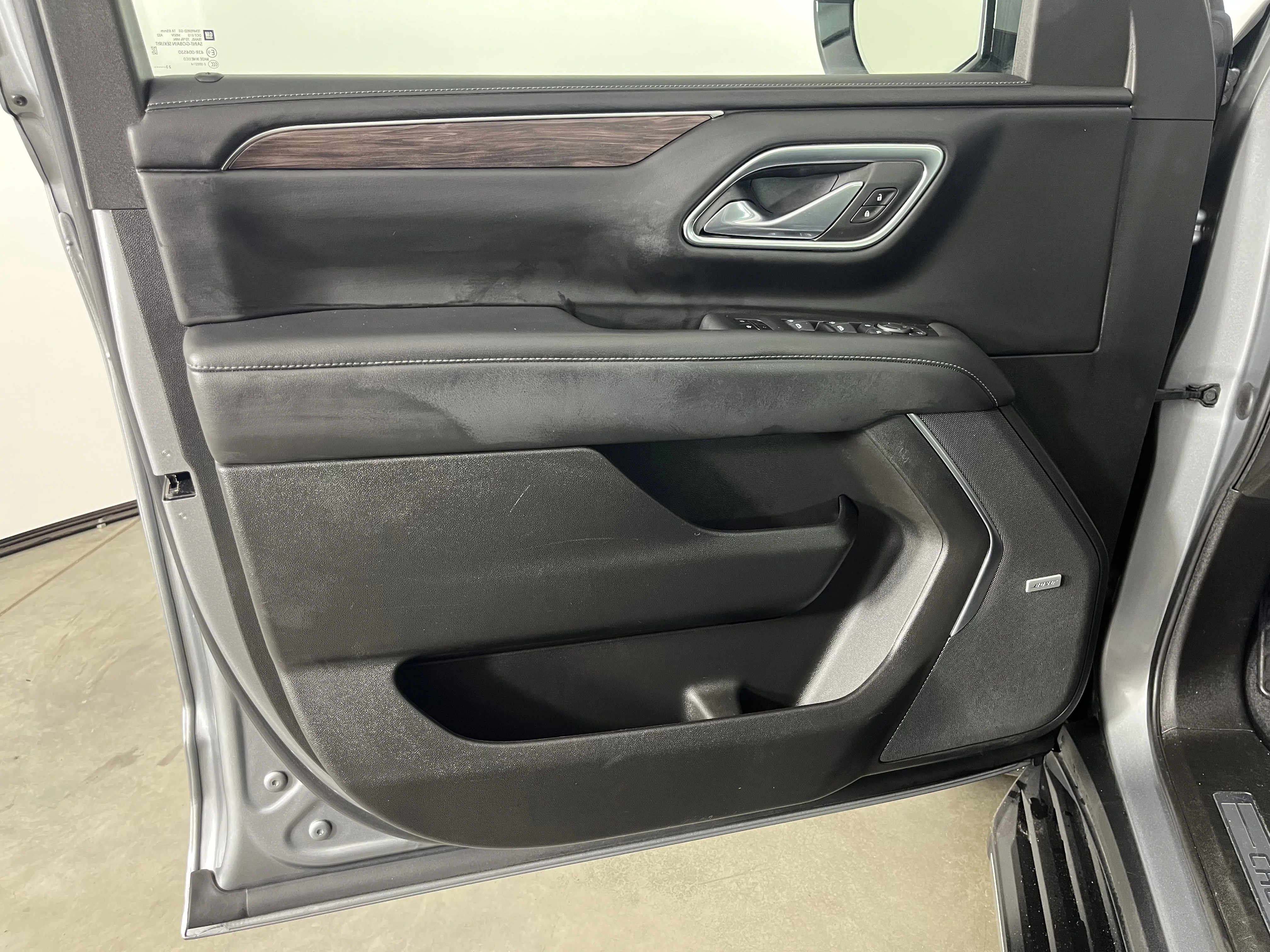 Used 2023 Sterling Gray Metallic Chevrolet LT image 18