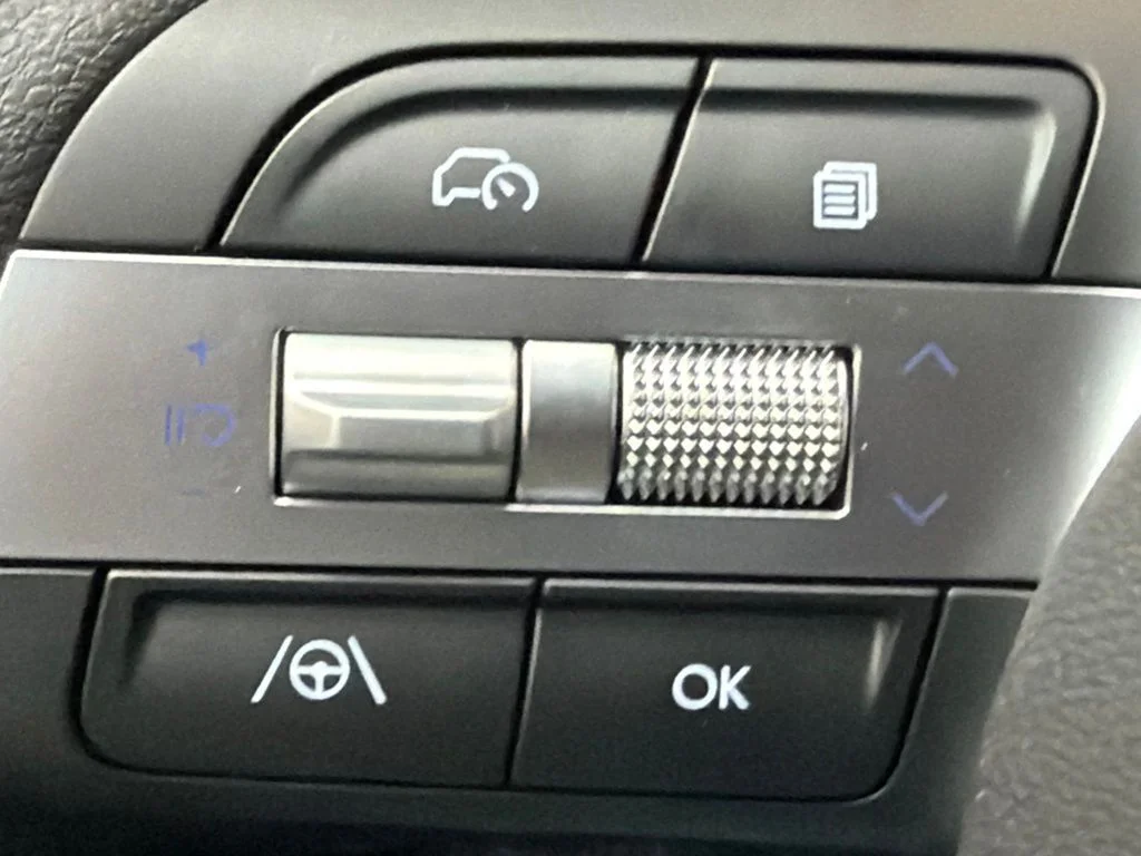 New 2027 Phantom Black Hyundai SE image 20