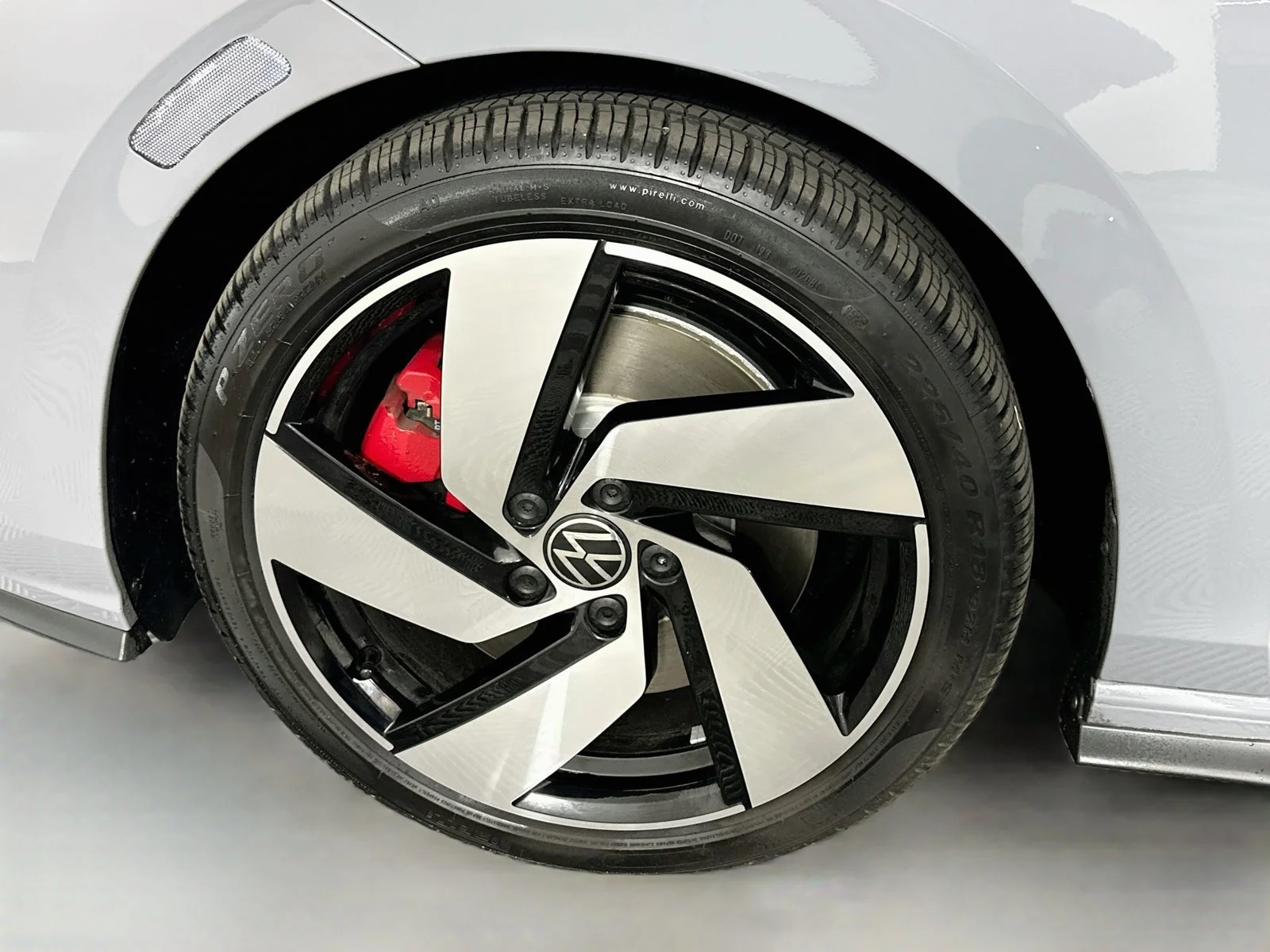 Used 2026  Volkswagen S image 31