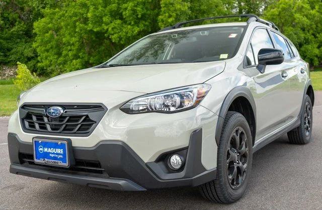 Used 2023 Beige Subaru Premium image 2