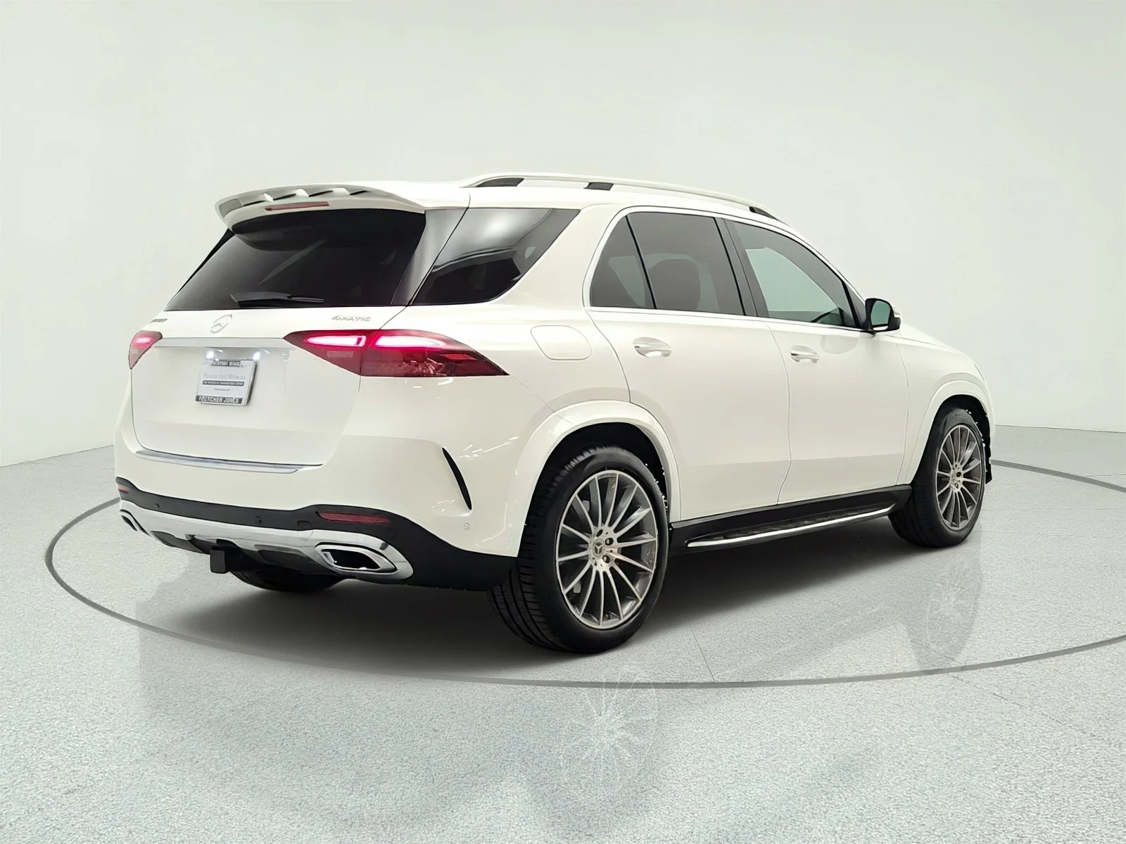 Used 2024 Polar White Mercedes-Benz GLE 450 4MATIC® SUV image 5