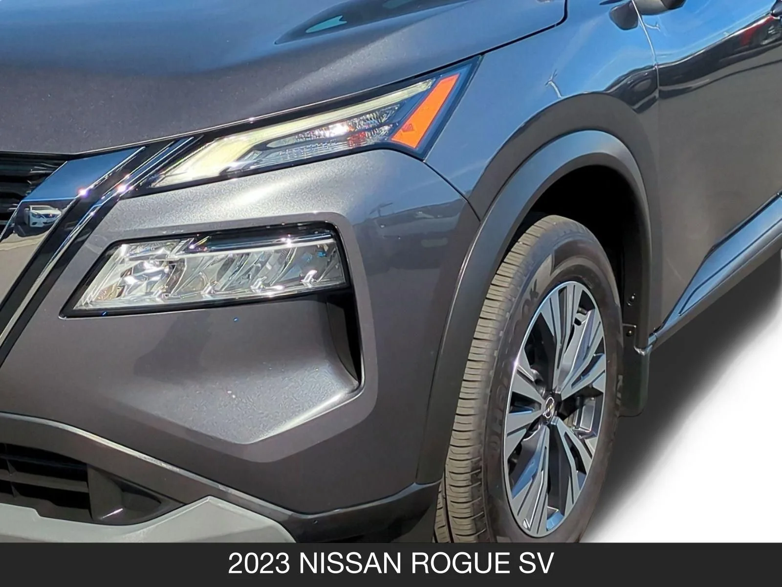 2023 Nissan Rogue SV - Photo 10