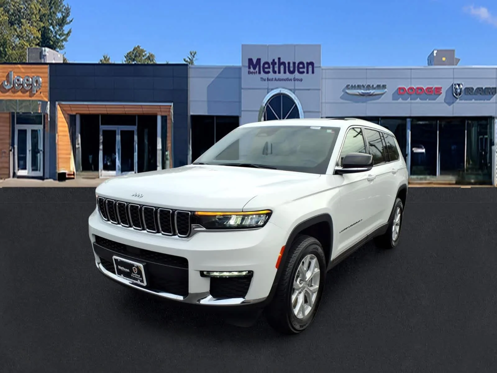 Used 2023 Bright White Clearcoat Jeep Limited image 7