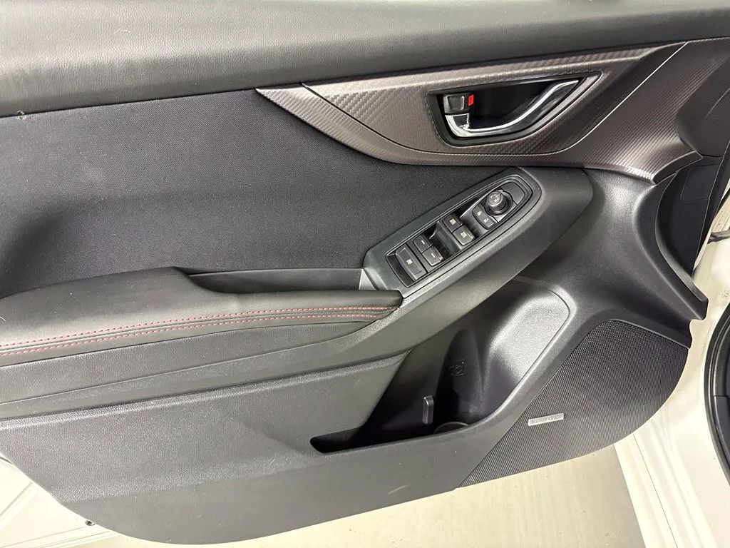 Used 2019 White Subaru 2.0i Sport image 18