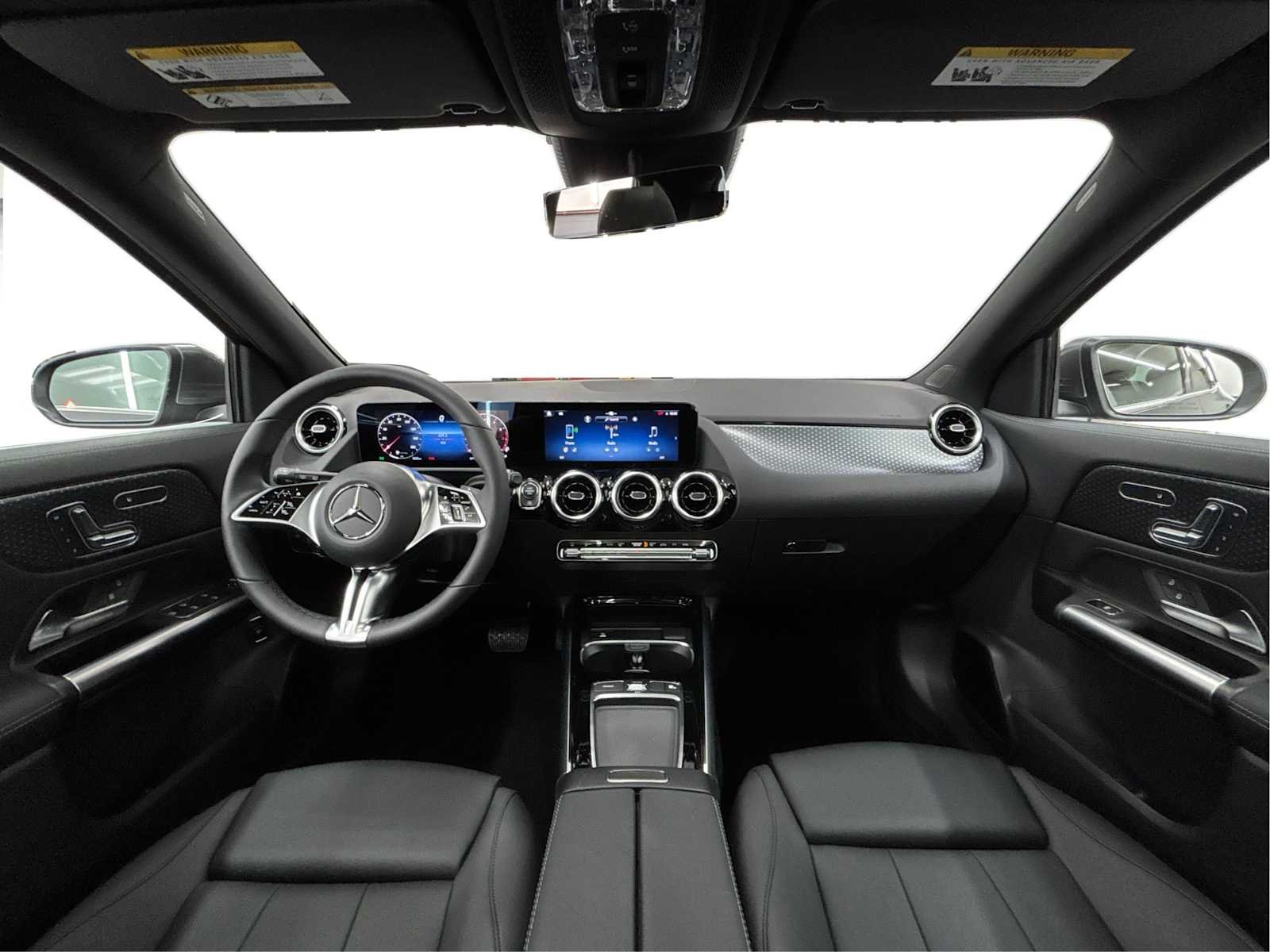 Used 2026 Mountain Grey Metallic Mercedes-Benz GLA 250 image 26