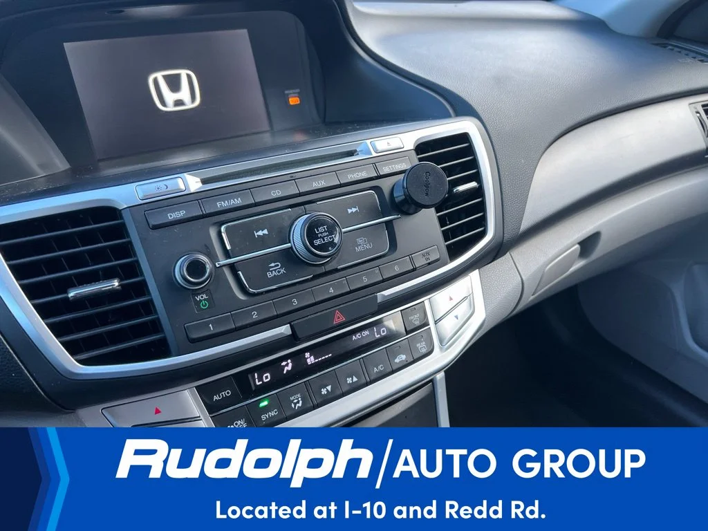 Used 2013  Honda LX image 11