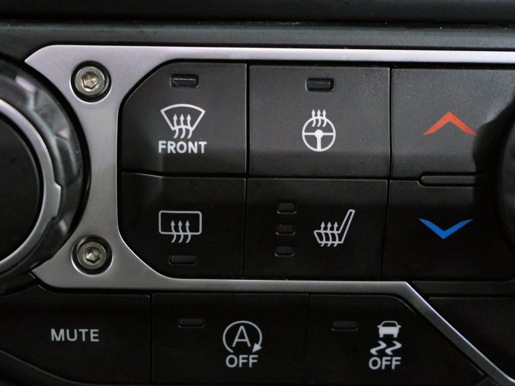 Used 2023 Gray Jeep Rubicon image 46
