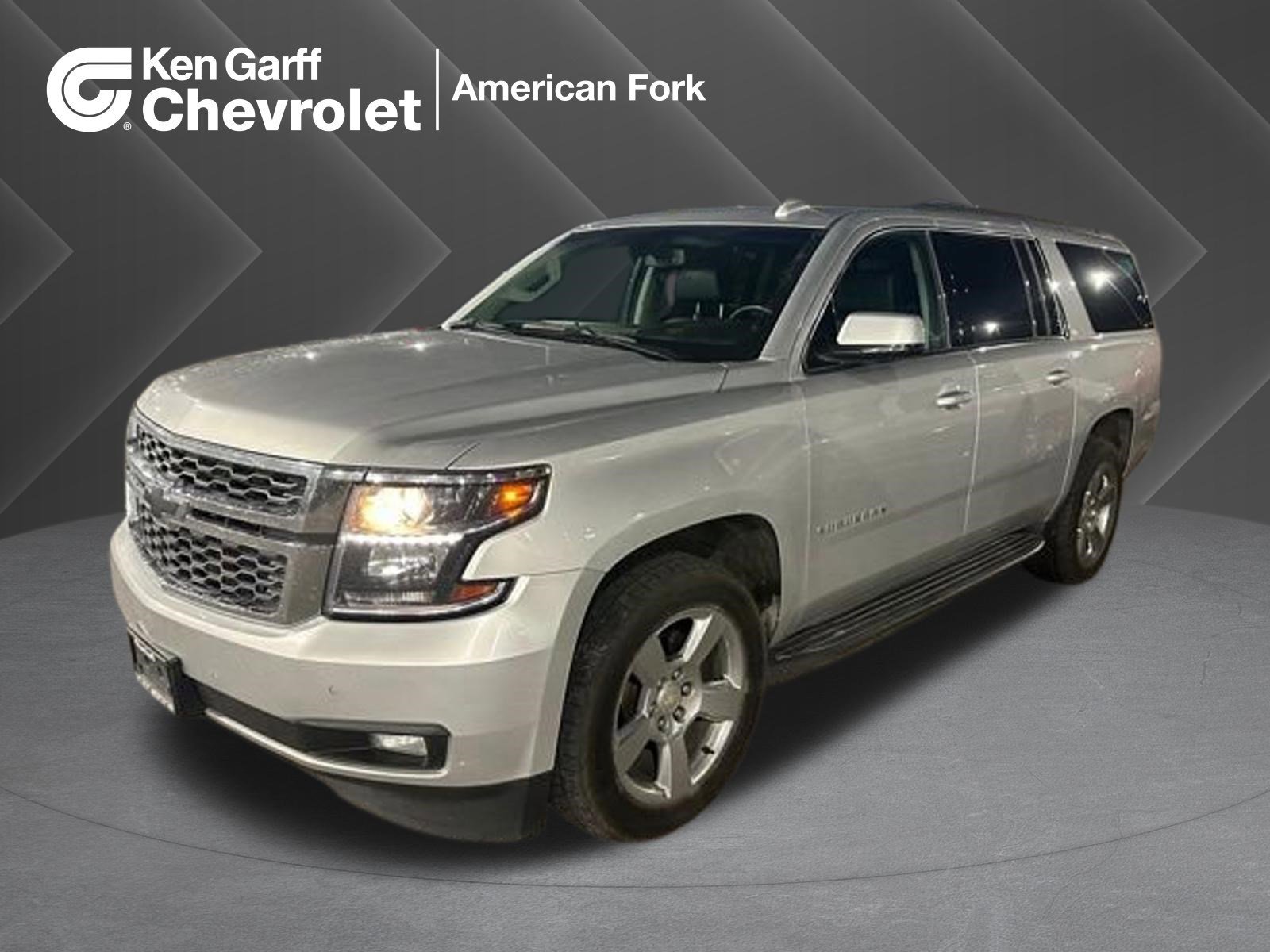 2017 Chevrolet Suburban 4WD 1500 LT w/8-speed's photo