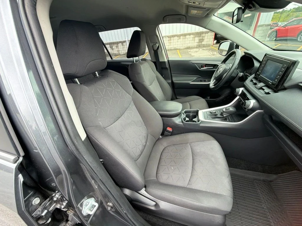 Used 2021 Gray Toyota XLE image 39