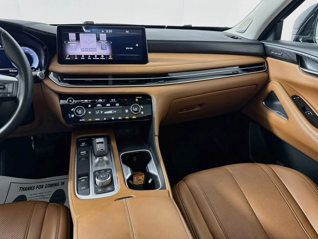 Certified Used 2023 Blue INFINITI Sensory image 32