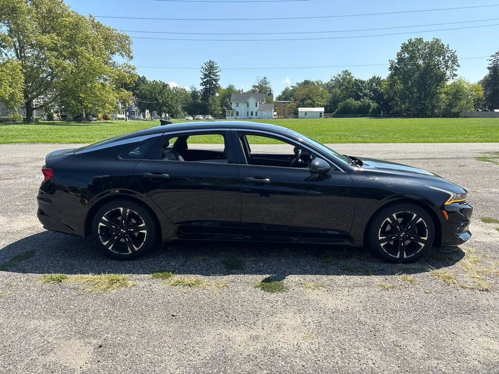 Used 2021 Black Kia GT-Line image 9