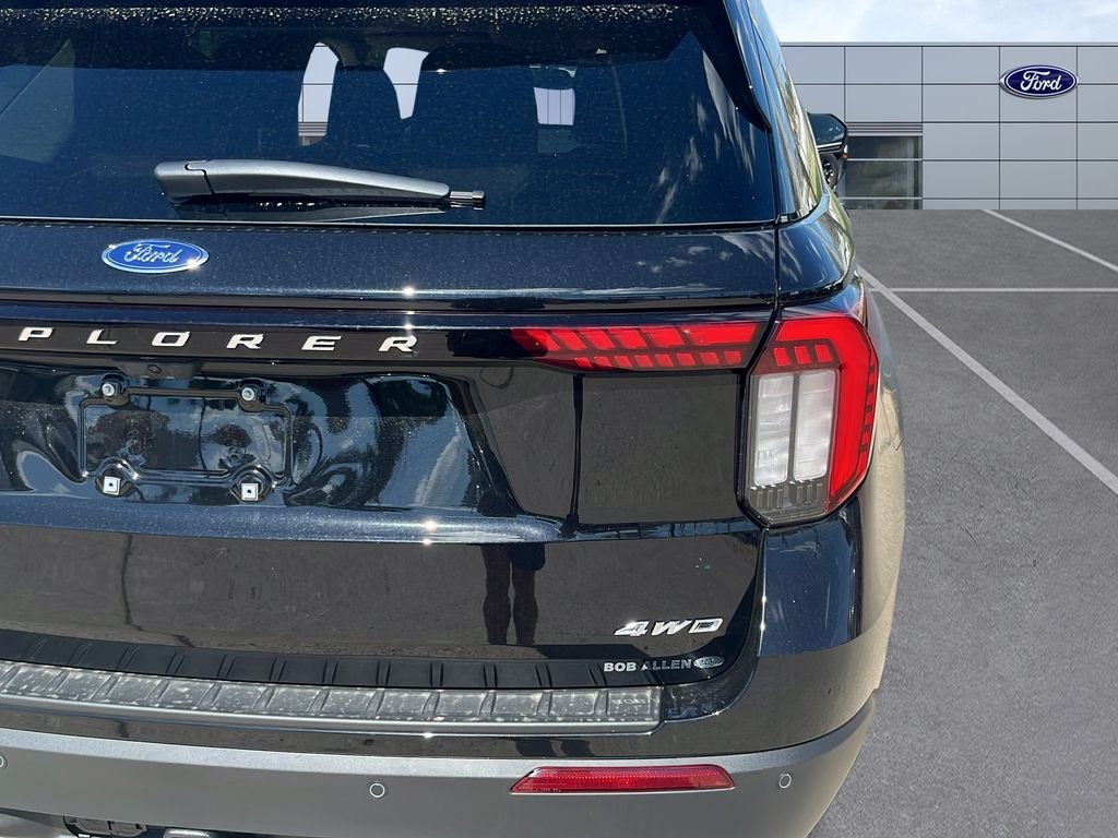 New 2026 Agate Black Metallic Ford Active image 33