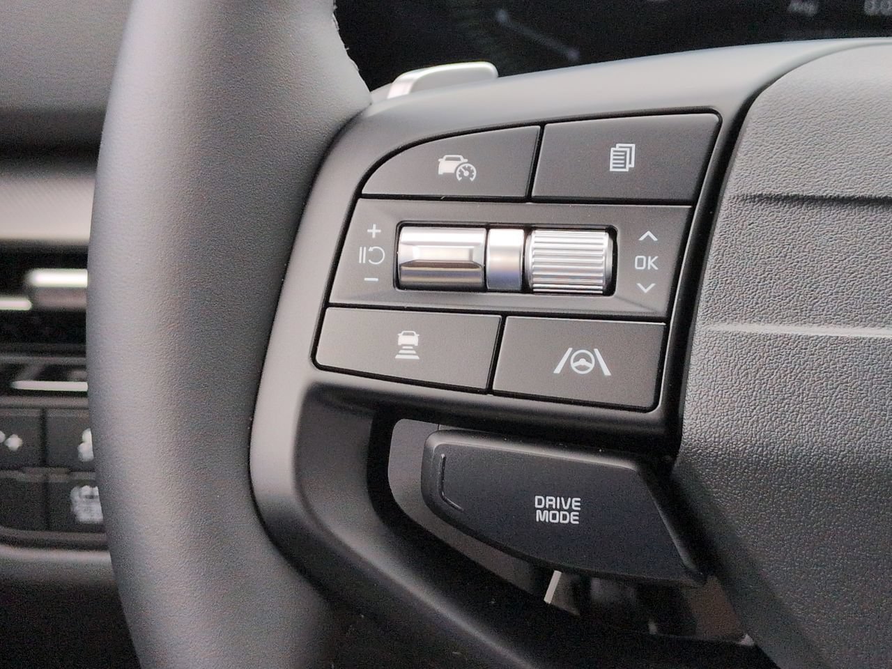 New 2027 Gravity Gray Kia S image 27