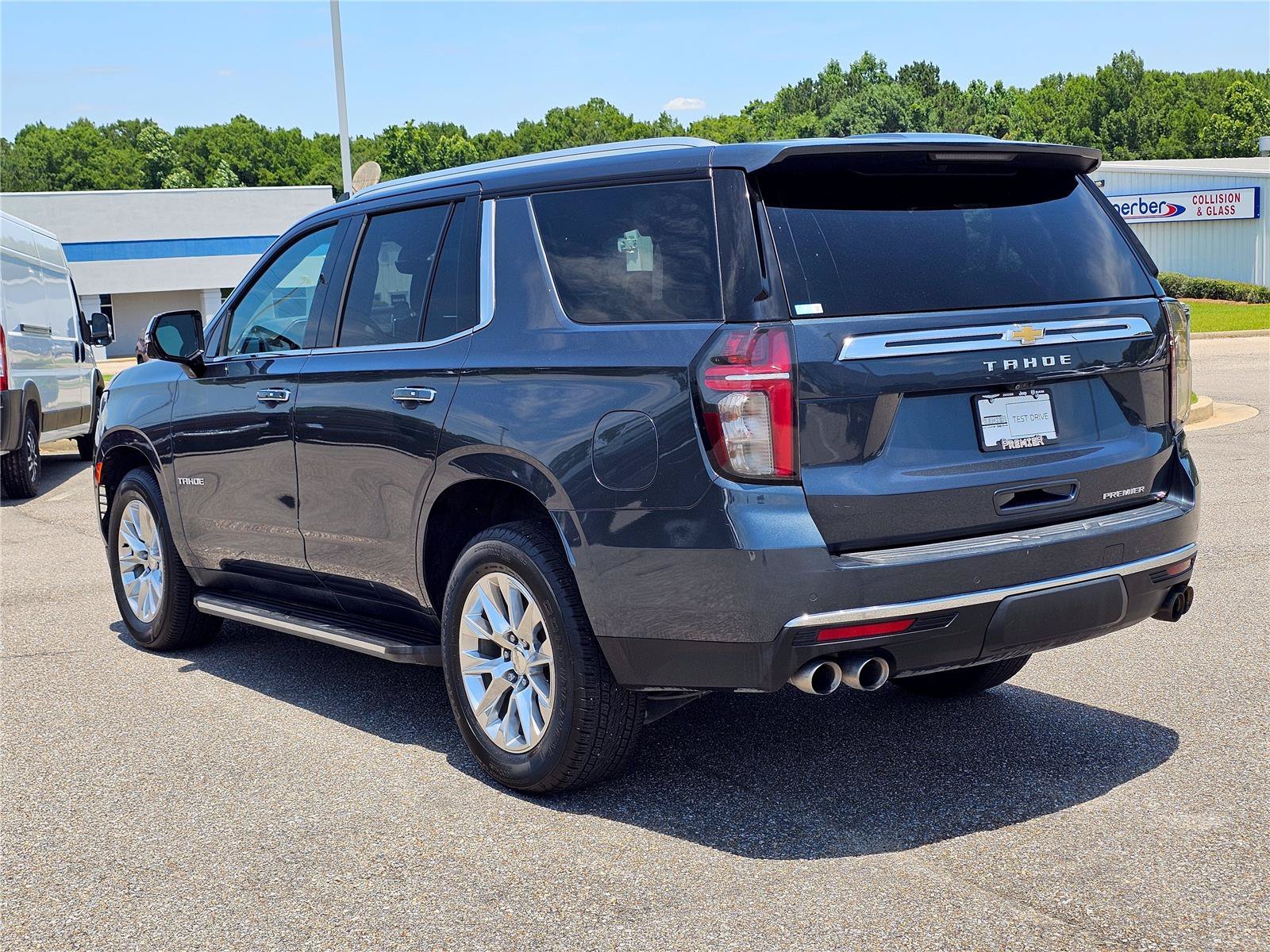 Used 2021 Shadow Gray Metallic Chevrolet Premier image 13