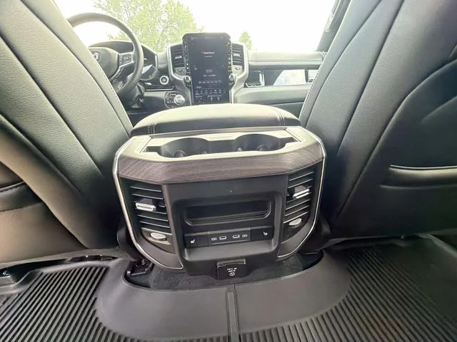New 2026 Bright White Clear-Coat Exterior Paint RAM Laramie image 15