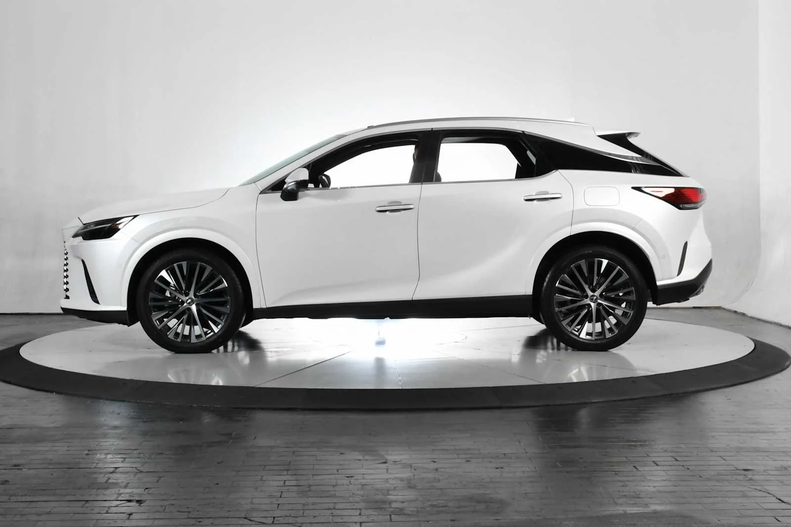Certified Used 2024 EMINENT WHITE PEARL Lexus Premium Plus image 2