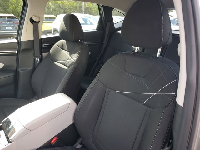 2023 Hyundai Tucson SE - Photo 9