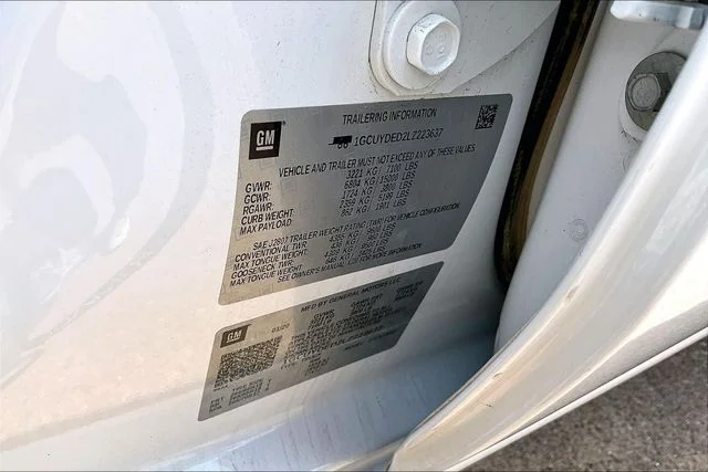 Used 2020 White Chevrolet LT image 19
