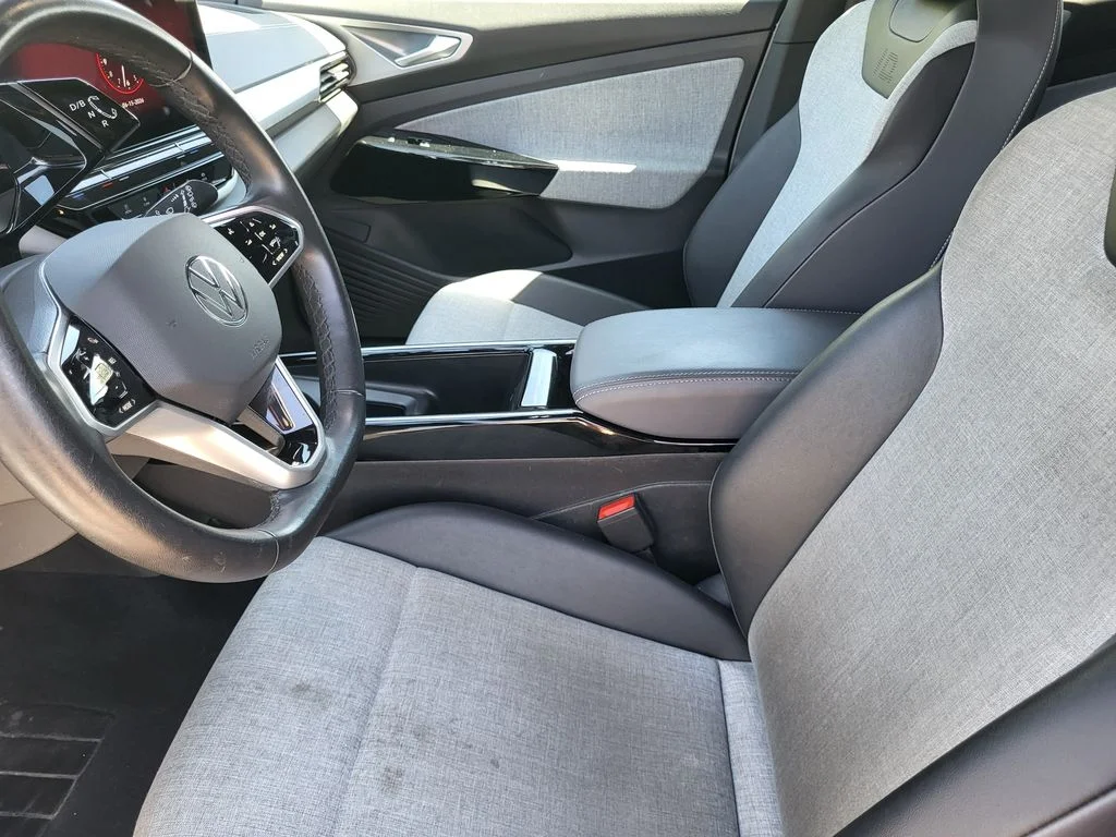 Used 2023 Pure White Volkswagen Pro image 19