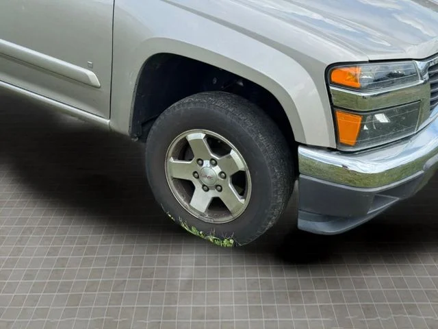 Used 2009 Silver GMC Value Package image 10