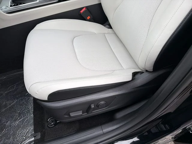 New 2026 Ebony Black Kia EX image 20