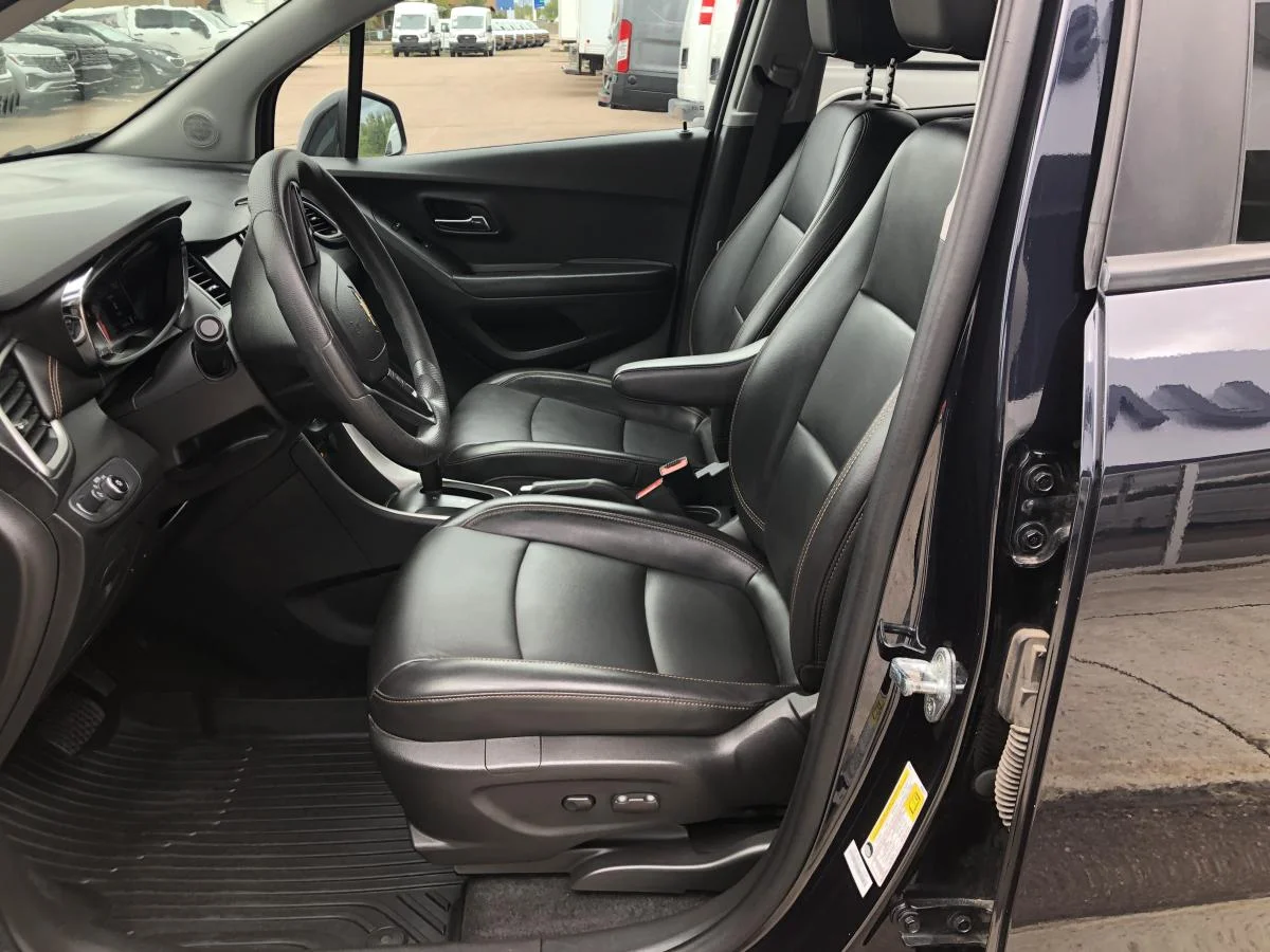 Used 2022 Blue Chevrolet Awd 4dr Lt image 12