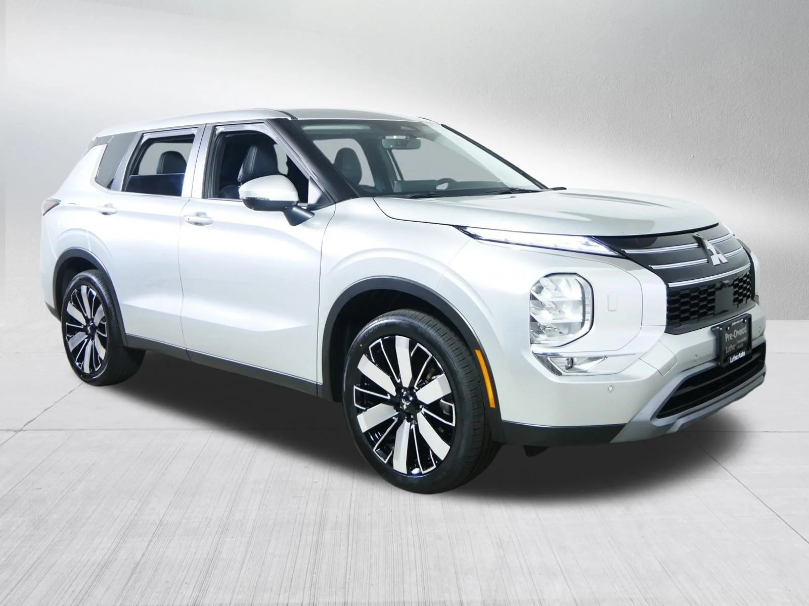 2025 Mitsubishi Outlander SE S-AWC's photo