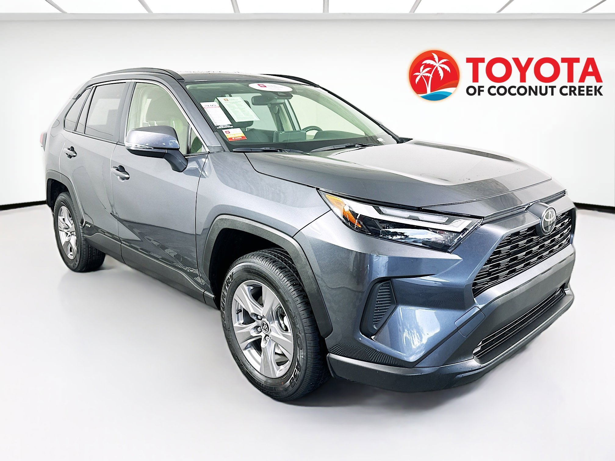 2025 Toyota RAV4 Hybrid XLE AWD's photo