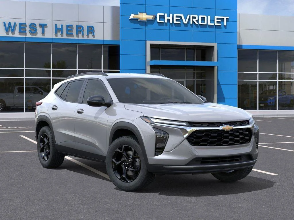 2026 Chevrolet Trax LT - Photo 7