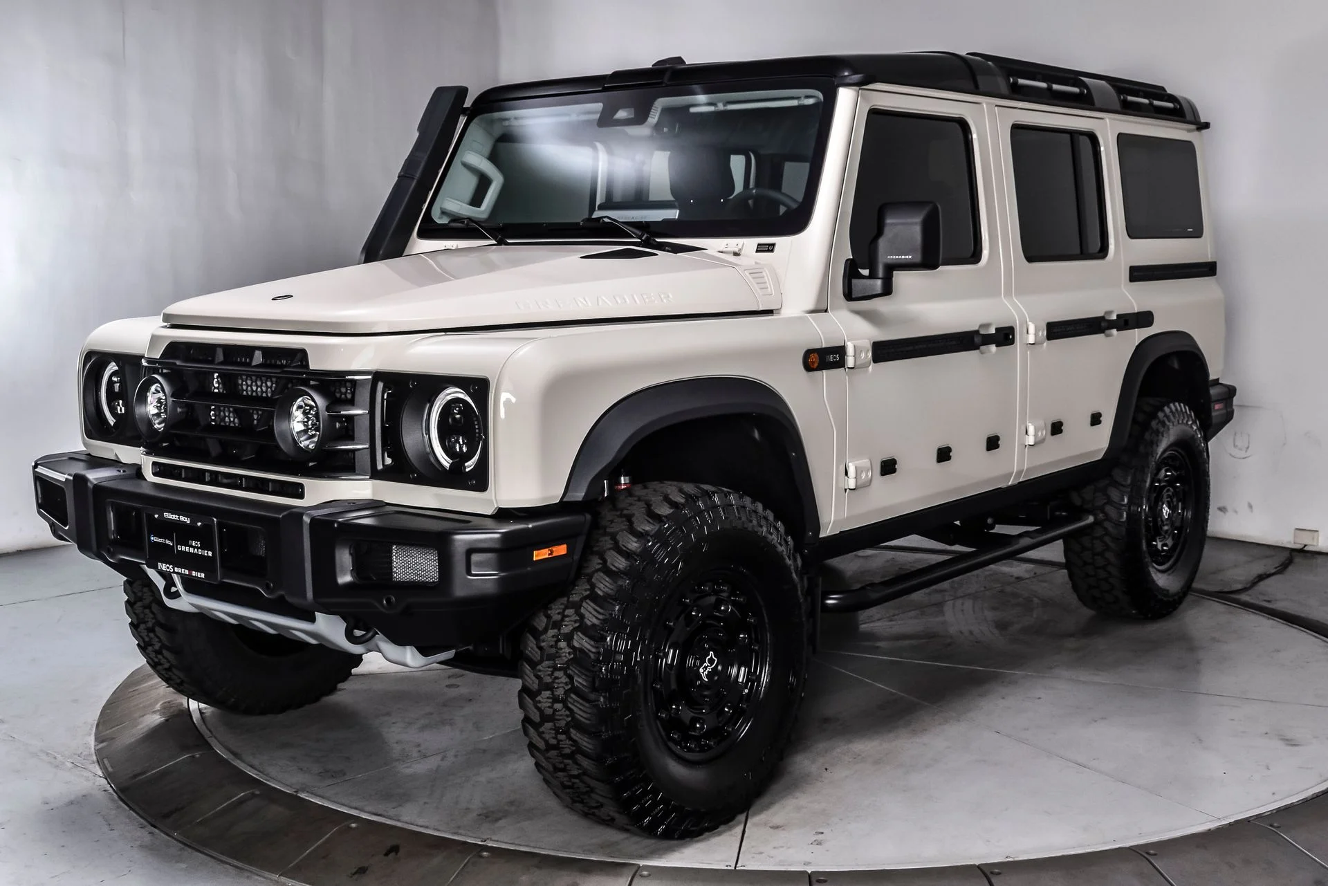 New 2026 Scottish White INEOS Trialmaster Edition image 3