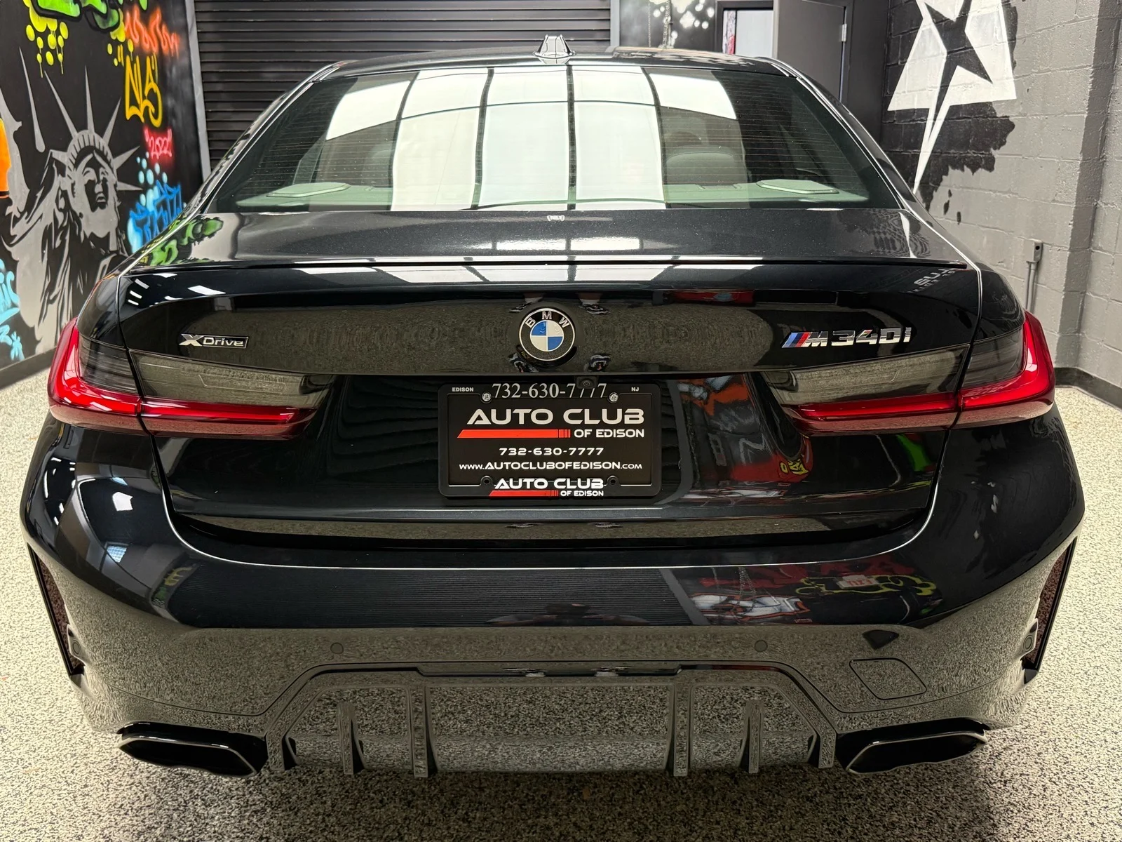 Used 2023 Black Sapphire Metallic (475) BMW M340i xDrive image 5